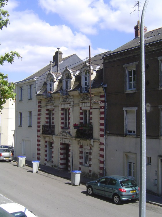 6, rue Jules Launey – NANTES (44)